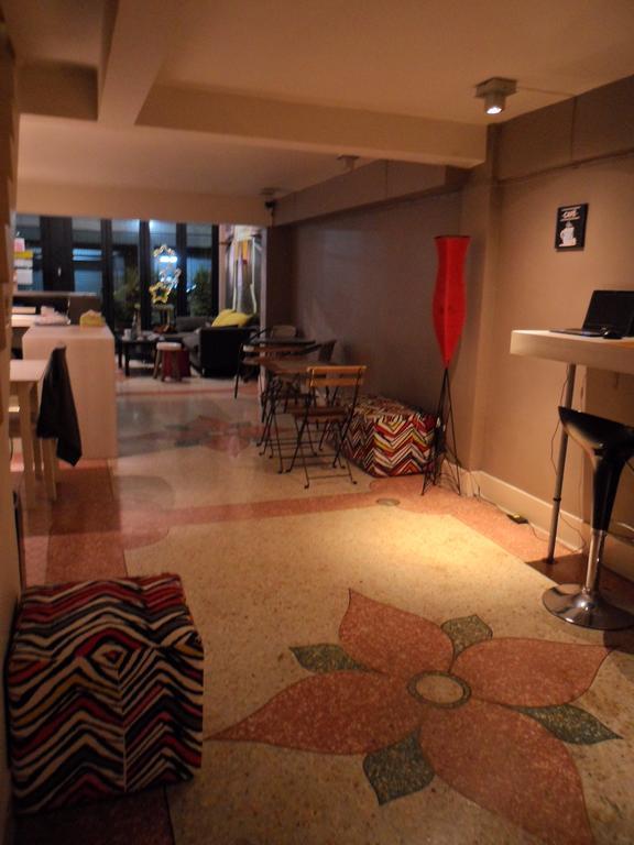Need Sleep Hostel Bangkok Luaran gambar