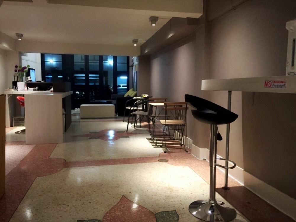 Need Sleep Hostel Bangkok Luaran gambar