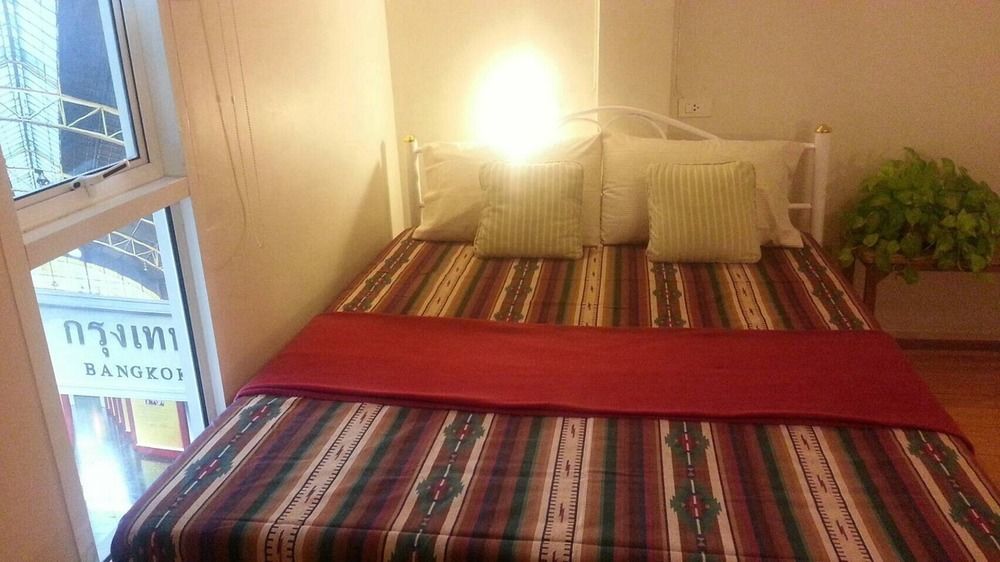 Need Sleep Hostel Bangkok Luaran gambar