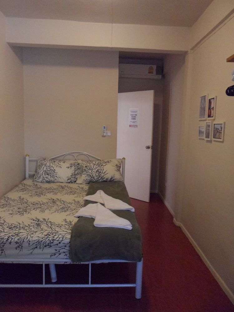 Need Sleep Hostel Bangkok Luaran gambar