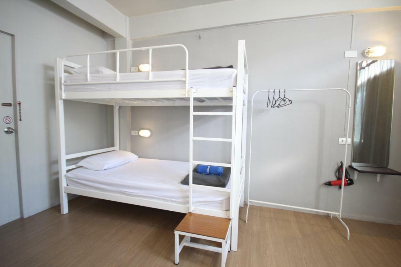 Need Sleep Hostel Bangkok Luaran gambar