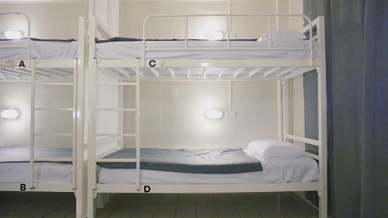 Need Sleep Hostel Bangkok Luaran gambar